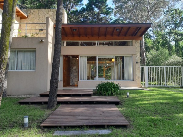 Exclusiva Casa en Carilo 