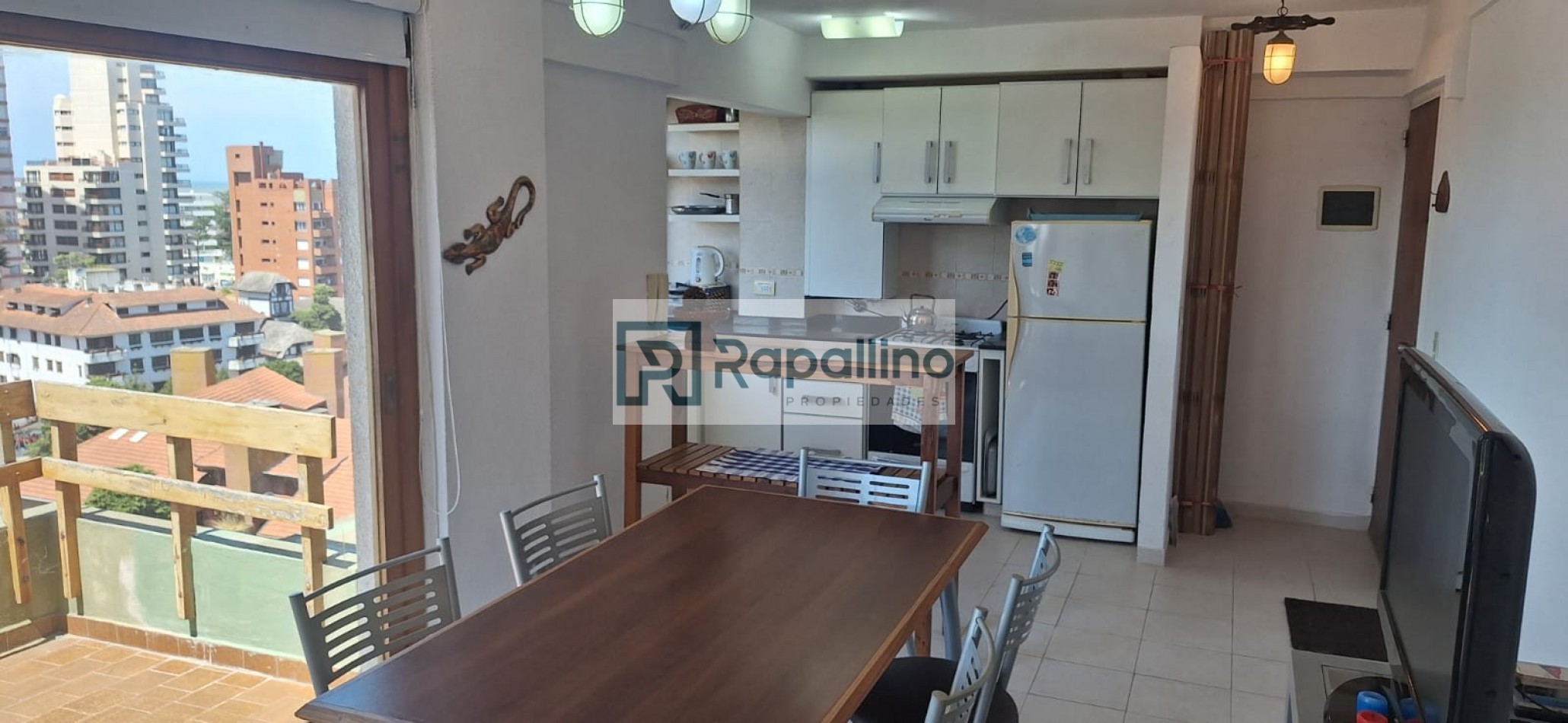 Departamento 3 amb c/cochera Pinamar Centro