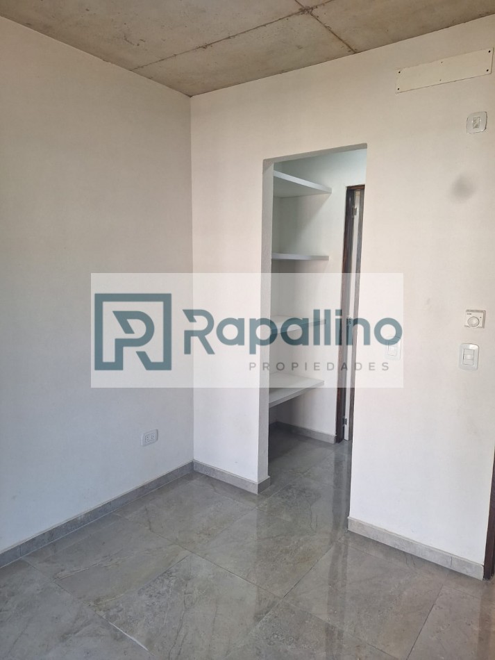 DEPARTAMENTO 2 AMB C/COCHERA Y TERRAZA - Pinamar Centro -