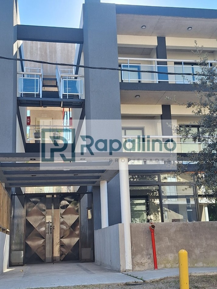 DEPARTAMENTO 2 AMB C/COCHERA Y TERRAZA - Pinamar Centro -