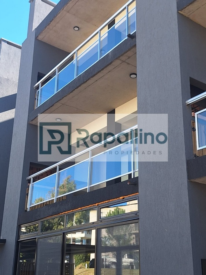DEPARTAMENTO 2 AMB C/COCHERA Y TERRAZA - Pinamar Centro -