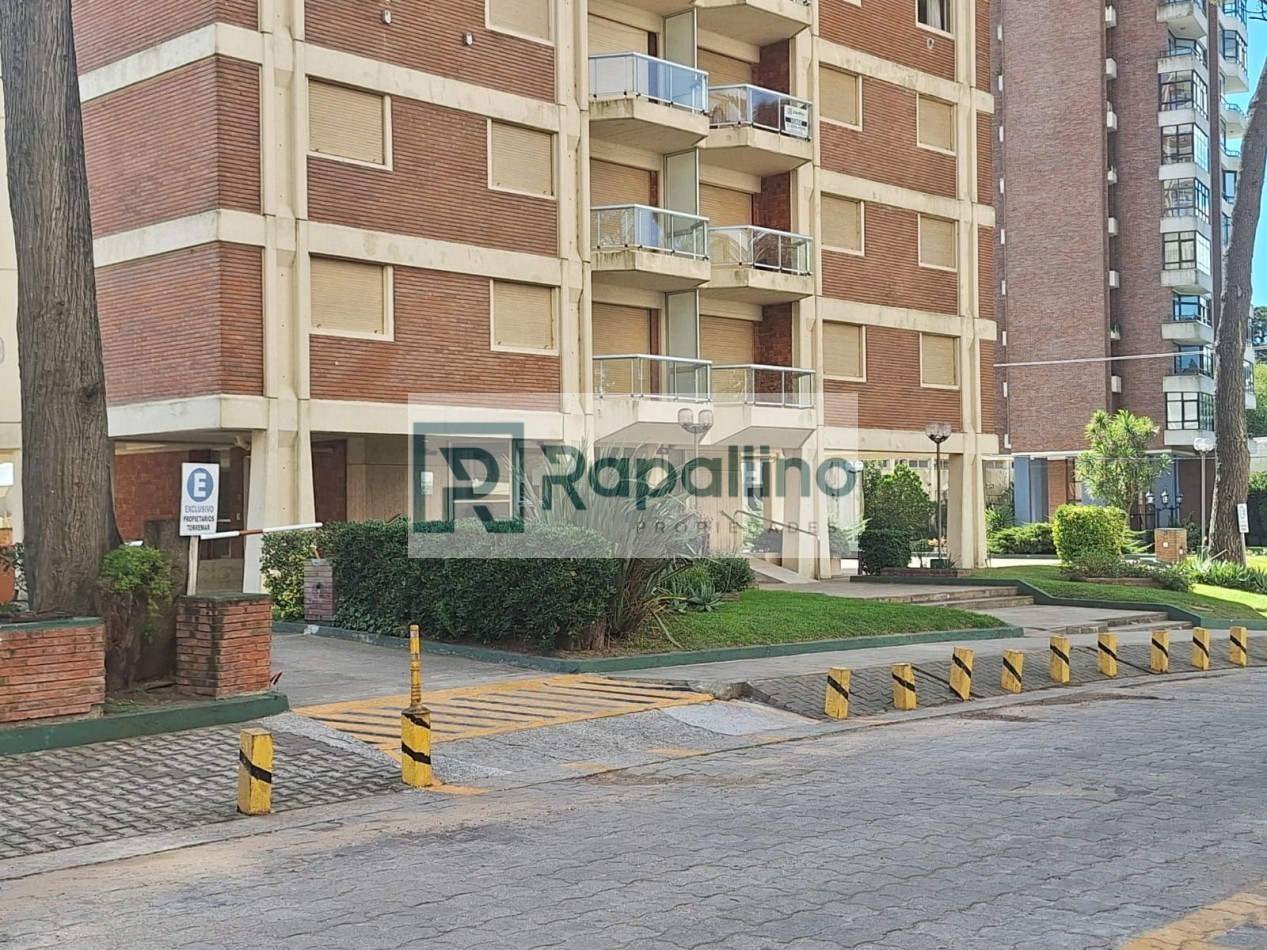 DEPARTAMENTO 3 AMB C/COCHERA PLENO CENTRO DE PINAMAR